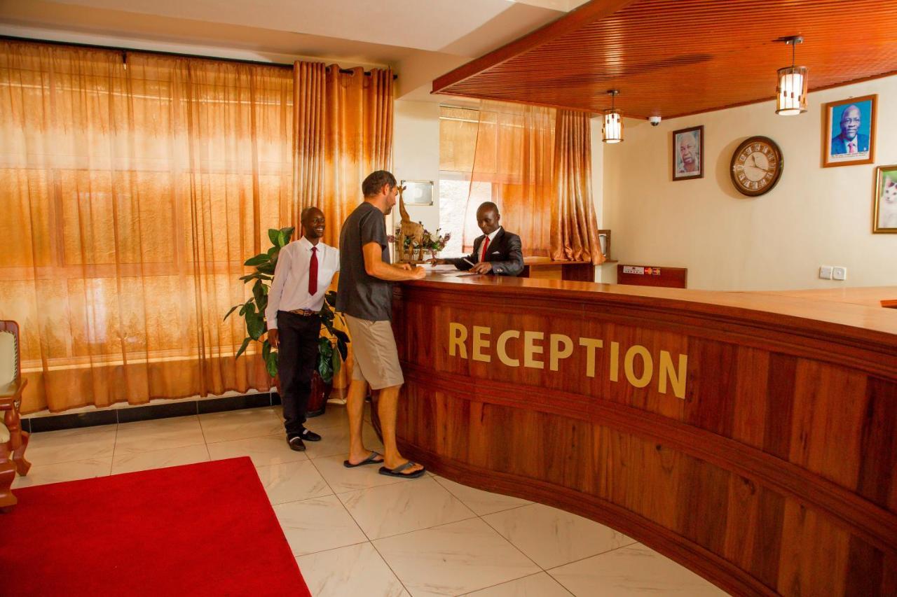 A1 Hotel And Resort 아루샤 외부 사진